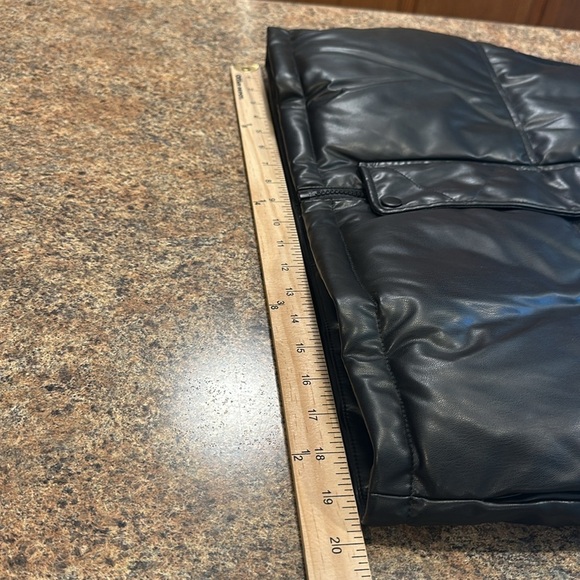 Ci Sono By Cavalini Vegan Leather Crop Vest Black Womens Size XL Pockets - Picture 15 of 15